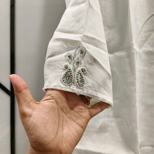 Embellished White Kurta and pent