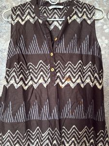 Stylish Ethnic Print Sleeveless Kurta