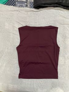 NEWME Sleeveless Square Neck maroon Top