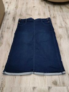 Ma5943 Zola Classic Dark Wash Denim Skirt