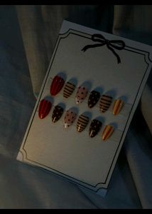 Stylish Press-On Nails Set
