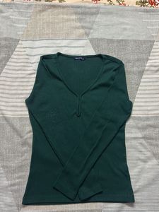 Ribbed Green V-Neck Long Sleeve Top