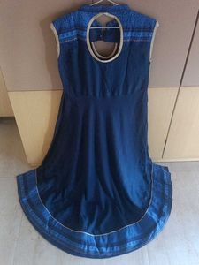 Sale 😍 !!  Indigo Blue Sleeveless Kurti