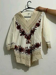 Boho Embroidered V-Neck Tunic Top