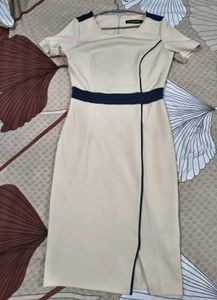 Elegant Beige &amp; Navy Sheath Dress