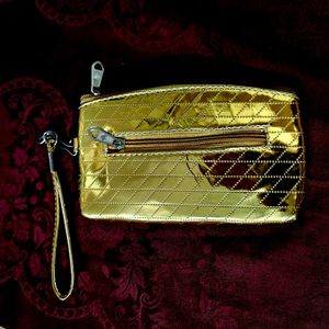 Elegant Gold Clutch!