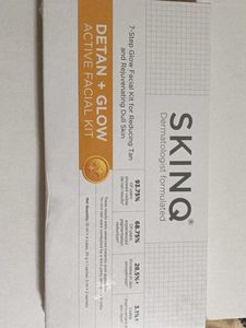 SKINQ Detan + Glow Active Facial Kit
