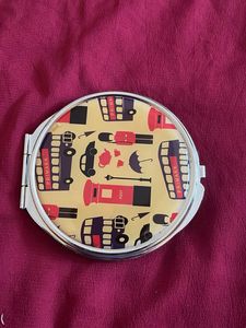 Compact  Mirror