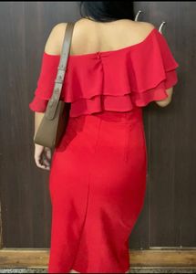 Chic Red Off-Shoulder Ruffle Dress
