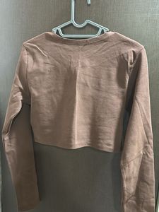 De facto Brown Long Sleeve Crop Top