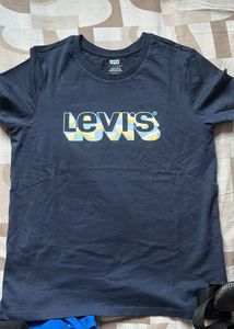 Levi's Navy Graphic T-Shirt