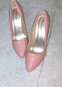 Shoetopia Women Pink Solid Pump (EURO 39)