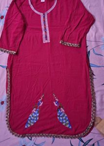 Elegant Kurta with Peacock Embroidery