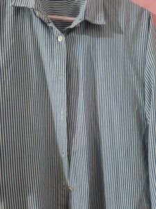 Blue &amp; White Striped Button-Up 👕💙