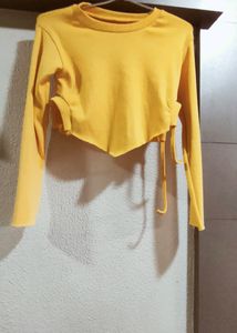 Ribbed Full Sleeves Crop Top