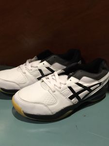 Bedminton sneakers for kids