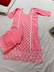 Elegant Pink Chikankari Kurta Set
