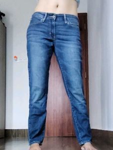 ₹99 Off/ Levis Women's Jeans Stretchable On