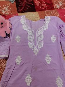 Elegant Lavender Embroidered Kurta