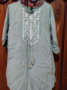 Green Embroidered Kurta