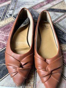 Stylish Brown Knot Flats