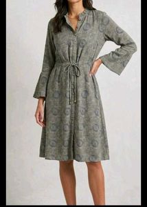 Chic Button-Down Midi Dress