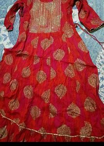 Beautiful Red &amp; Gold Kurta