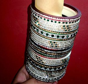 Sparkling Bangle Set