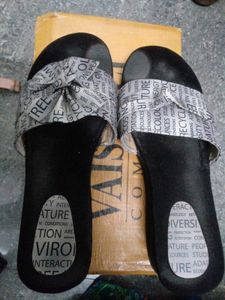 Stylish Women's Slides with Bow Detail