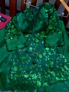 Stunning Emerald Green Kurta Set with Sequins