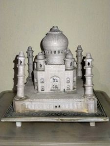 Taj Mahal Miniature Replica
