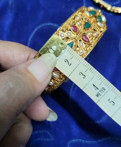 6 BANGLES SET