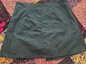 Green Button-Up Pleated Mini Skorts