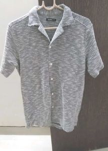 zudio brand  Men's Textured Short Sleeve Shirt