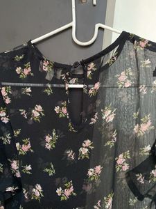 Floral Print Ruffle Sleeve Top