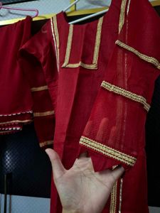 Pakistani Style Red Kurta Set With Lace Details