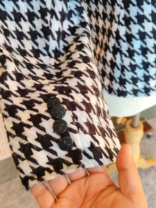 Houndstooth Light Weigh Premium Quality Blazer