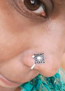 Silver Floral Nose Ring[chus 1 ] 99 ka sale mai bu