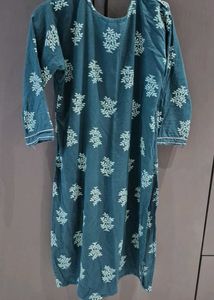 Elegant Green Embroidered Kurta