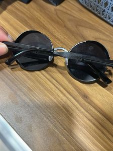 Round Black Sunglasses
