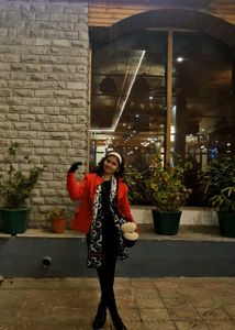 PRICE REDUCED🆘️ Cherry Red Coat For Winter