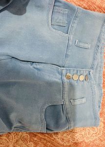 Light Wash High Waisted Skinny Jeans