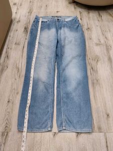 Ma5931 Matrix jeans waist 34 inches