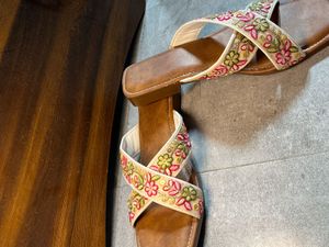 JAIPUR handcrafted embroidered flats