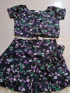 Floral Print Crop Top &amp; Skirt Set
