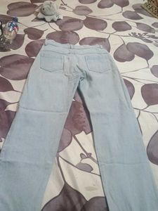 Light Wash Graphic Print Jeans