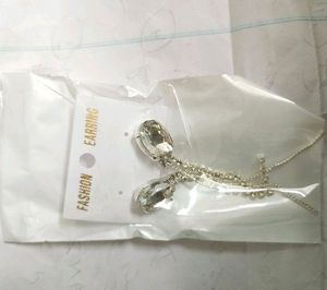 Beautiful 😍 Royal Grey Sling Bag ♥️And 2 Earrings