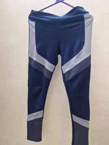 Stylish Women's Blue Athletic Leggings