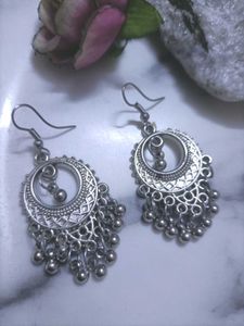 Silver Tone Necklace &amp; Earring Set