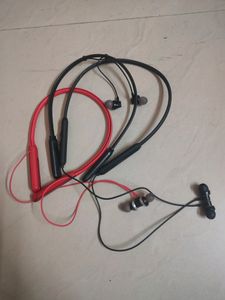 3 branded Working Neckband For Sale